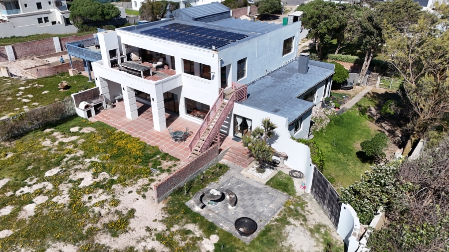 4 Bedroom Property for Sale in Struisbaai Western Cape